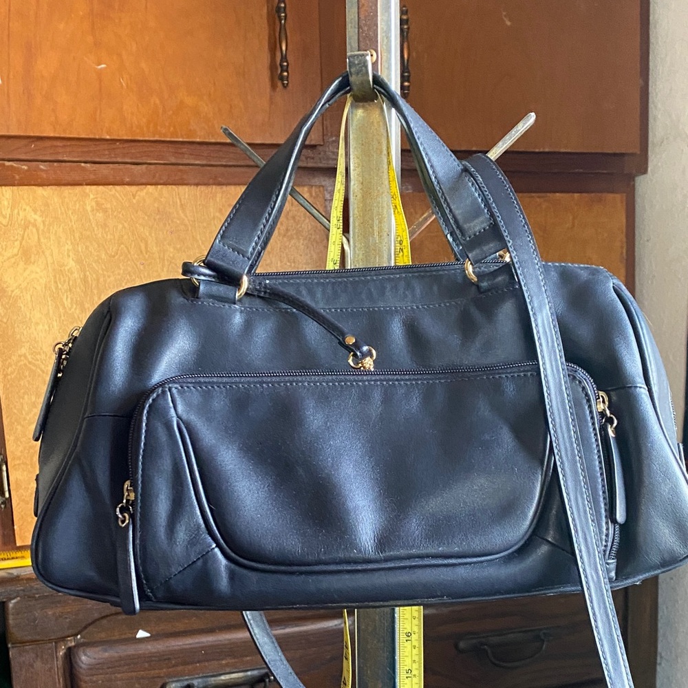 Giani Bernini Genuine leather Handbag with Gold Detail